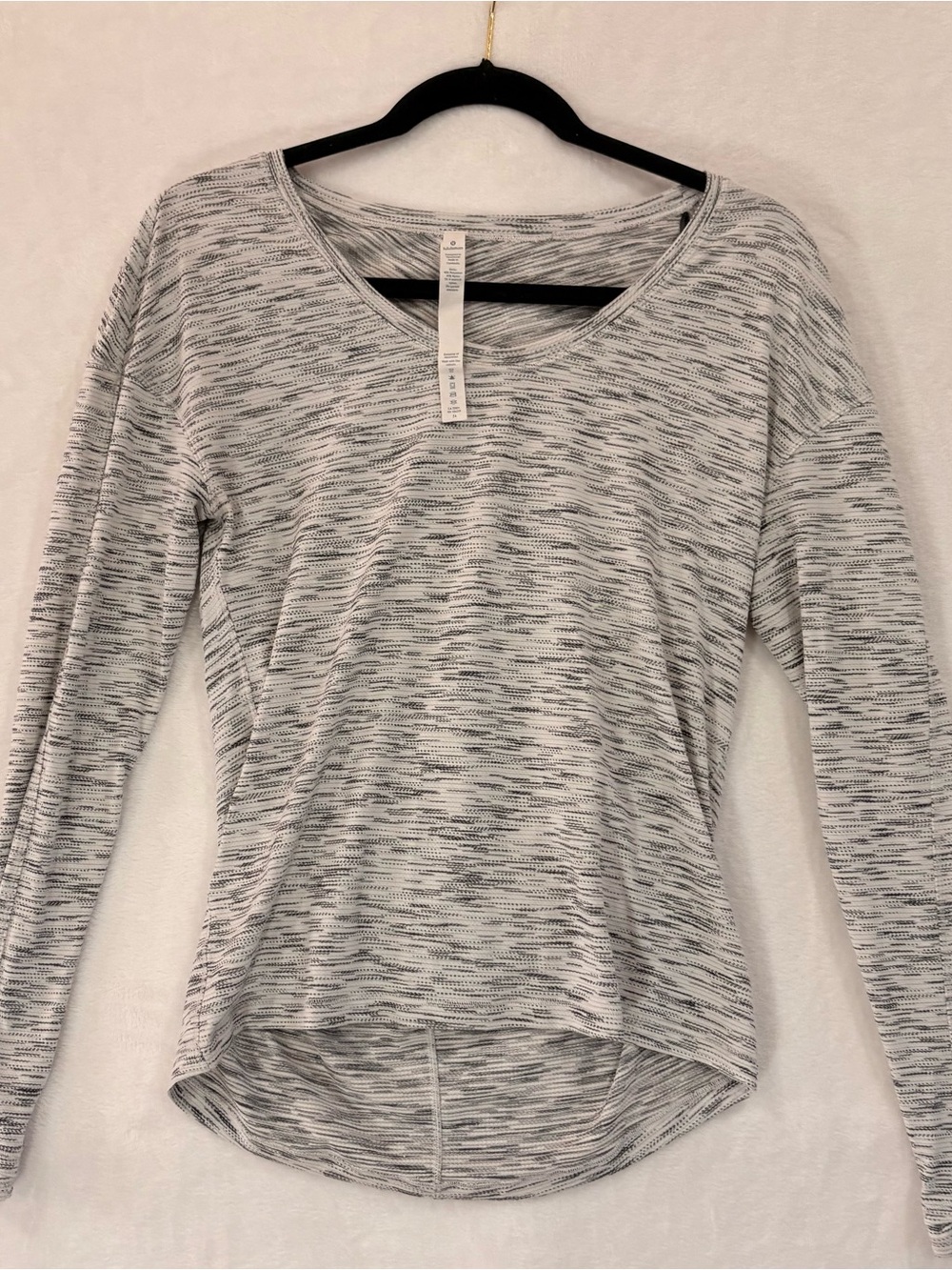 🖤 lululemon Long Sleeve Scoop Neck Top – Women’s Size 4 – Black & White Striped
